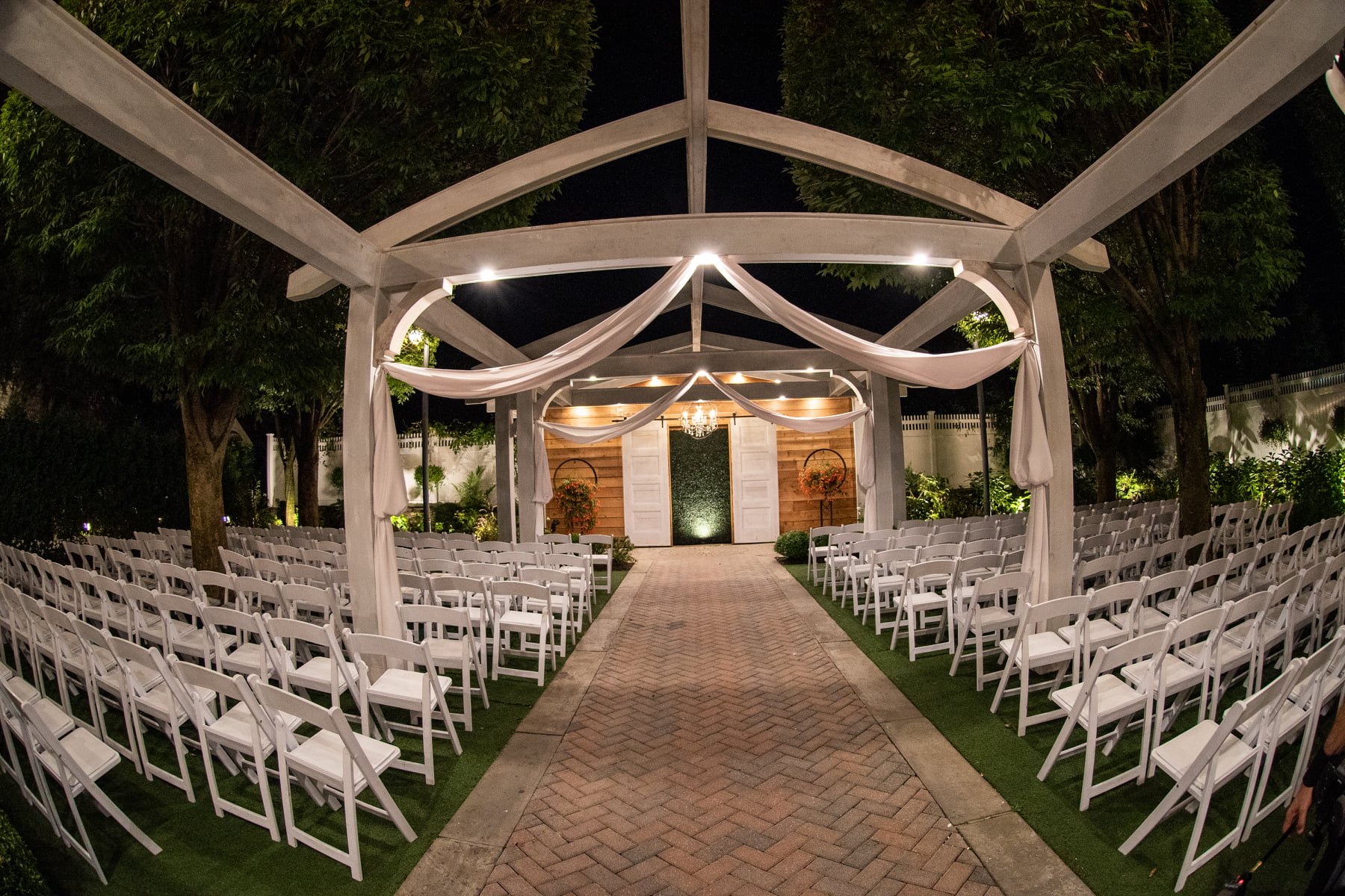Long Island Indoor &amp; Outdoor Wedding Venue Watermill
