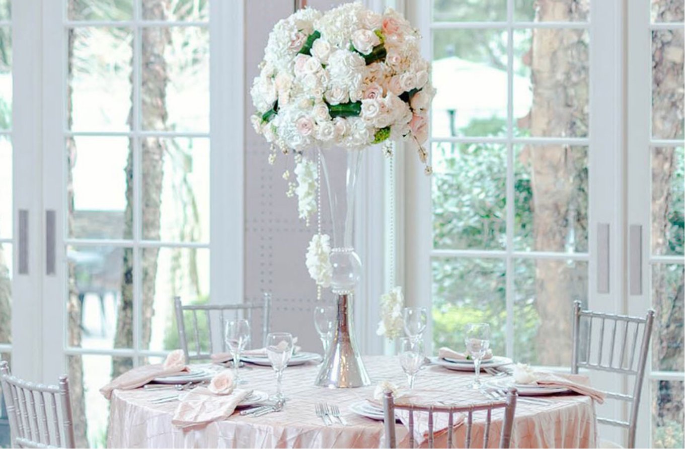 watermill flower setting on table