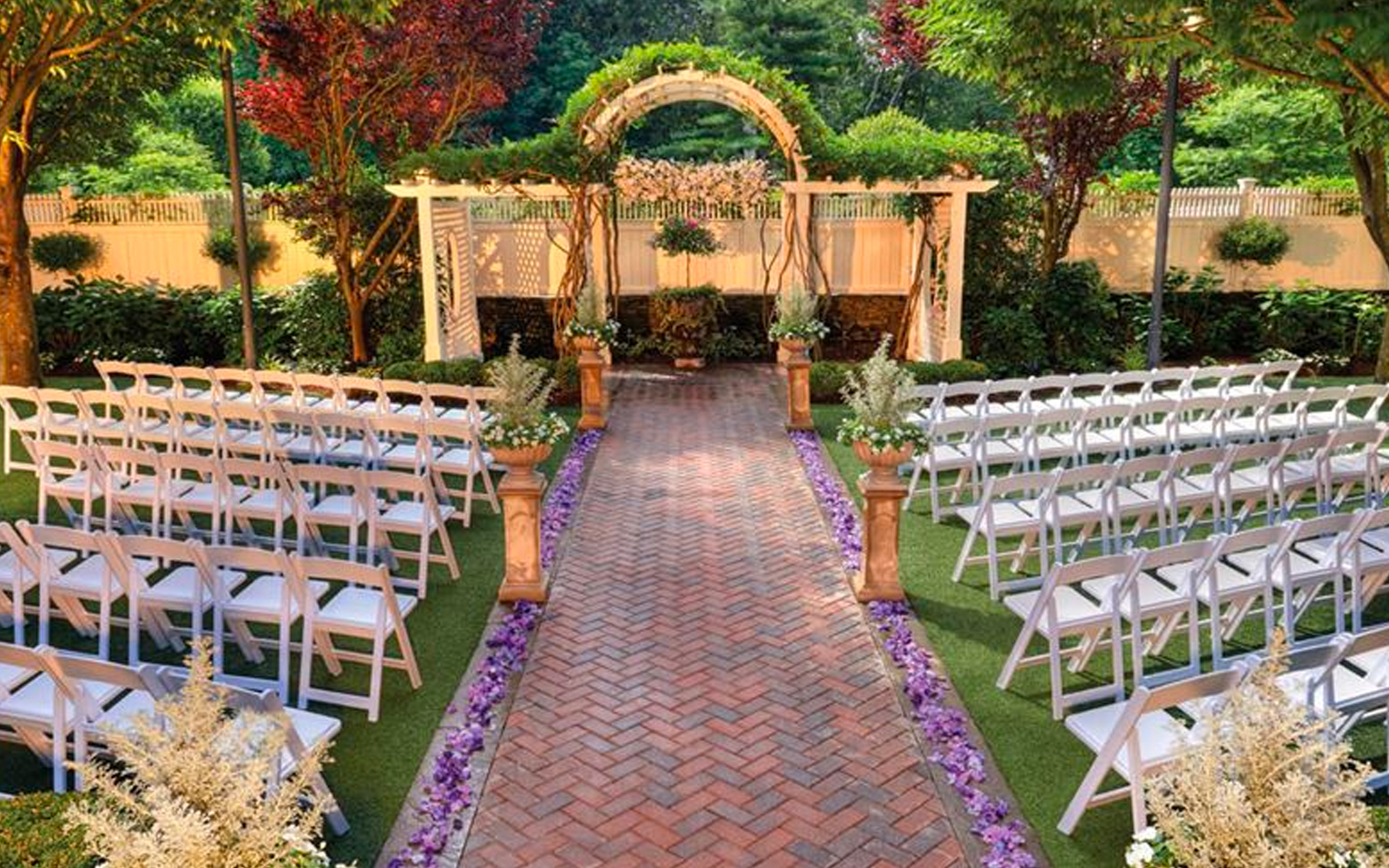 25-Questions-to-Ask-a-Wedding-Venue